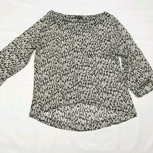 Plum Shirt Women's Size Small 3/4 Sleeves Soft Black Tan Cottagecore